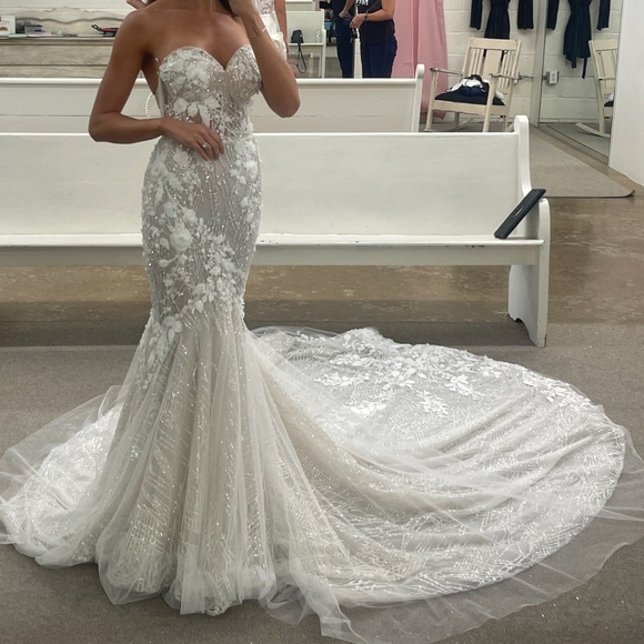 BERTA BRIDAL 19-110 ATHENS COLLECTION WEDDING DRESS - Picture 2 of 9